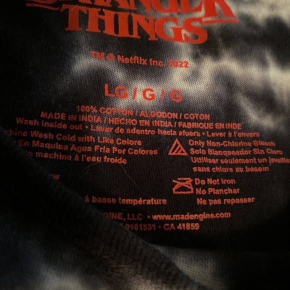 Stranger things tank top size L excellent condition - Picture 4 of 5